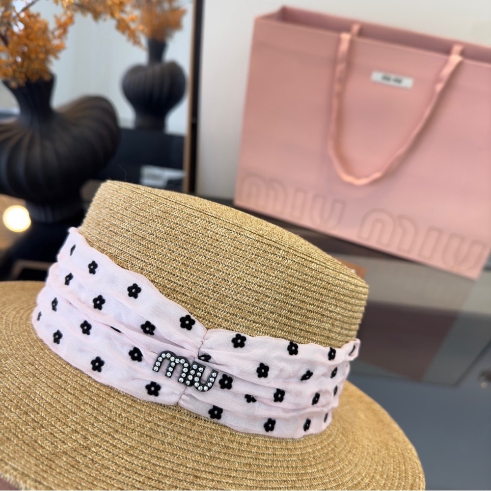 Miu Miu Natural Straw Boater Hat with Pale Pink Polka Dot Band - Picture 5 of 9